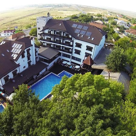 Carul Din Stele Hotel Cotofenii din Fata Ngoại thất bức ảnh