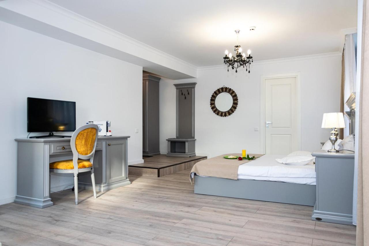 Carul Din Stele Hotel Cotofenii din Fata Ngoại thất bức ảnh