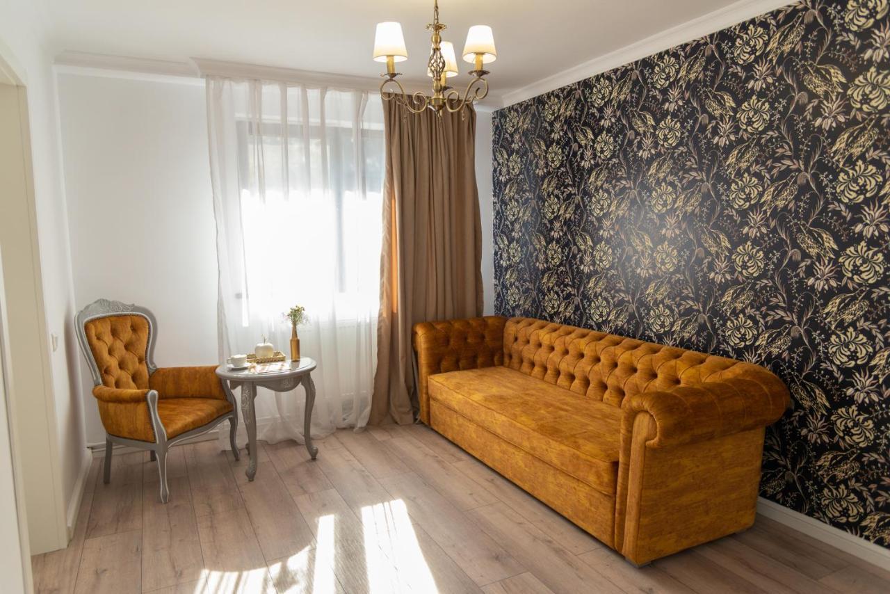 Carul Din Stele Hotel Cotofenii din Fata Ngoại thất bức ảnh